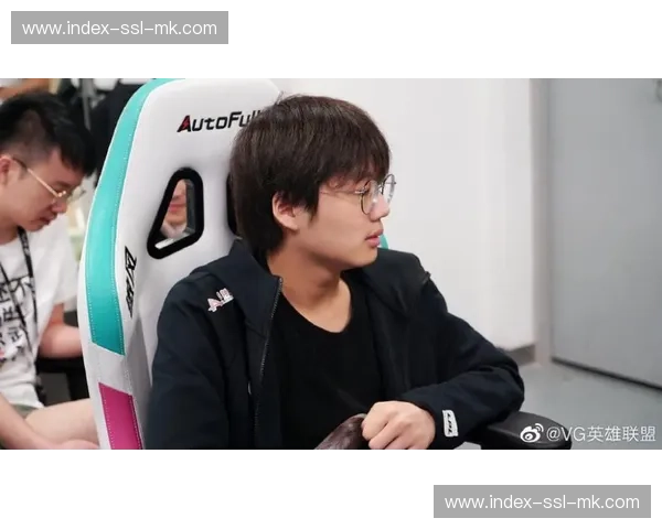 雷恩三场丢9球暴露防守体系崩盘，贝耶战术调整难挽颓势